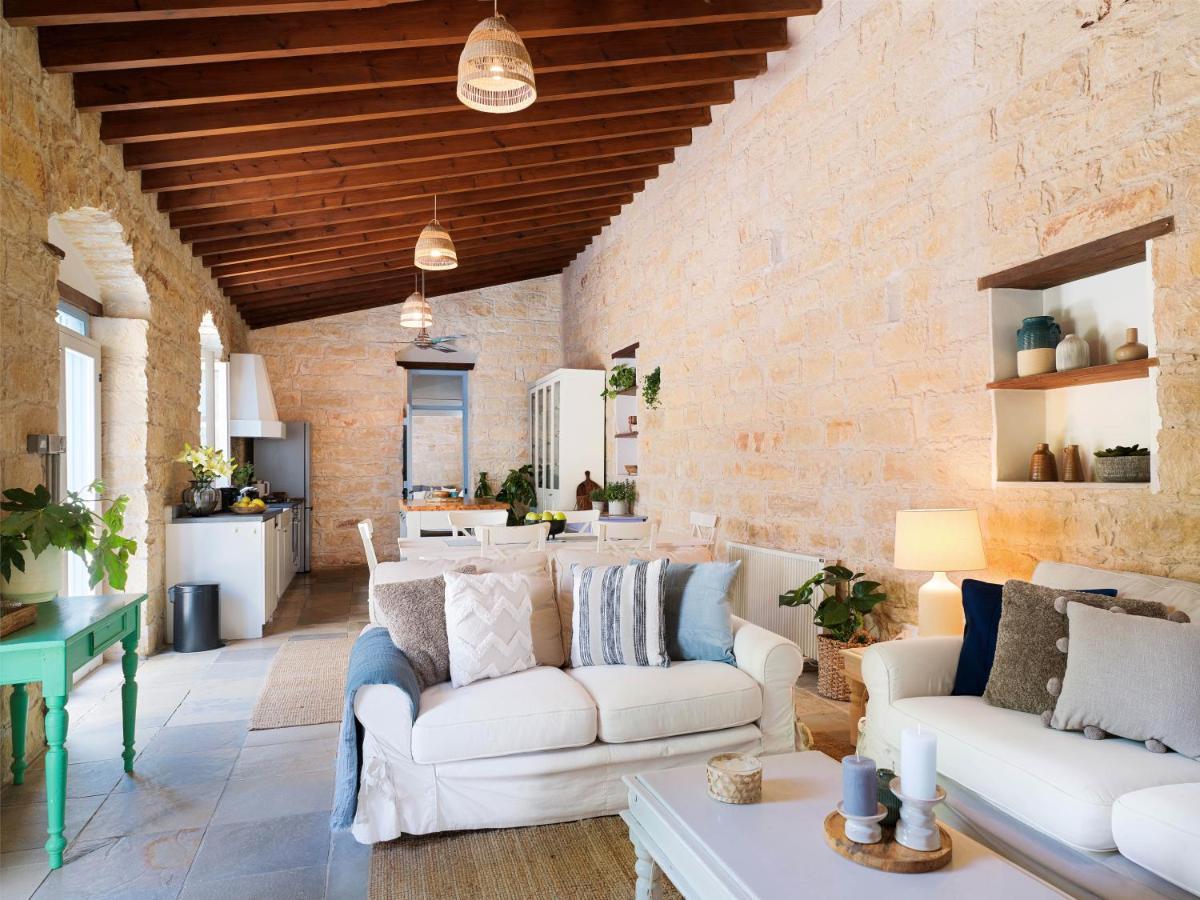 Villa Avgoustis Pachna المظهر الخارجي الصورة