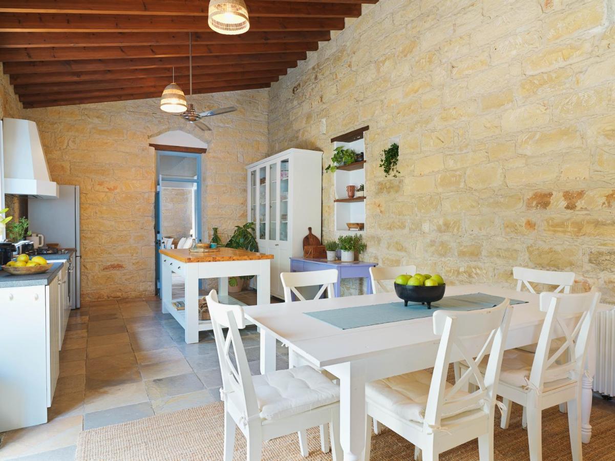 Villa Avgoustis Pachna المظهر الخارجي الصورة