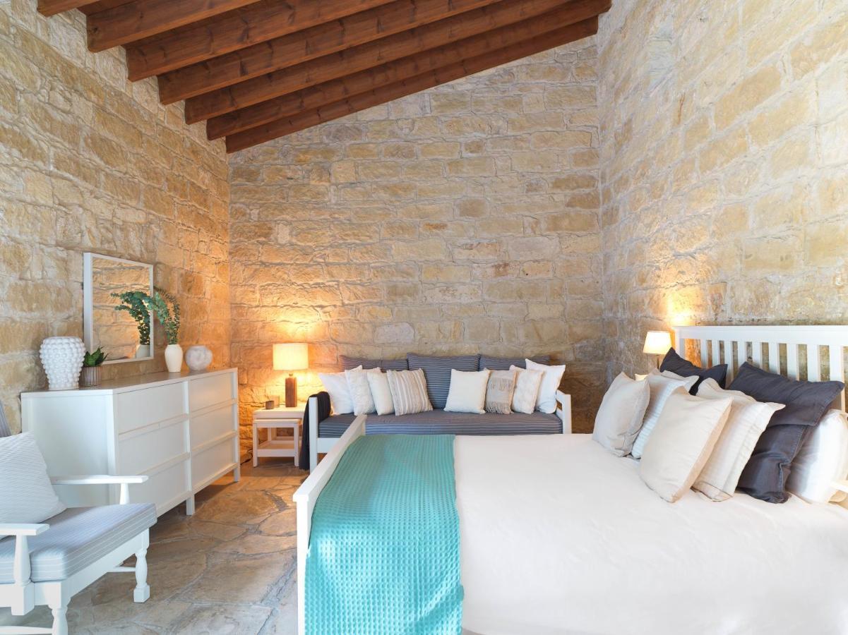 Villa Avgoustis Pachna المظهر الخارجي الصورة